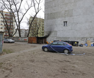 Makabra na Pradze-Północ. Mężczyzna spłonął w altance