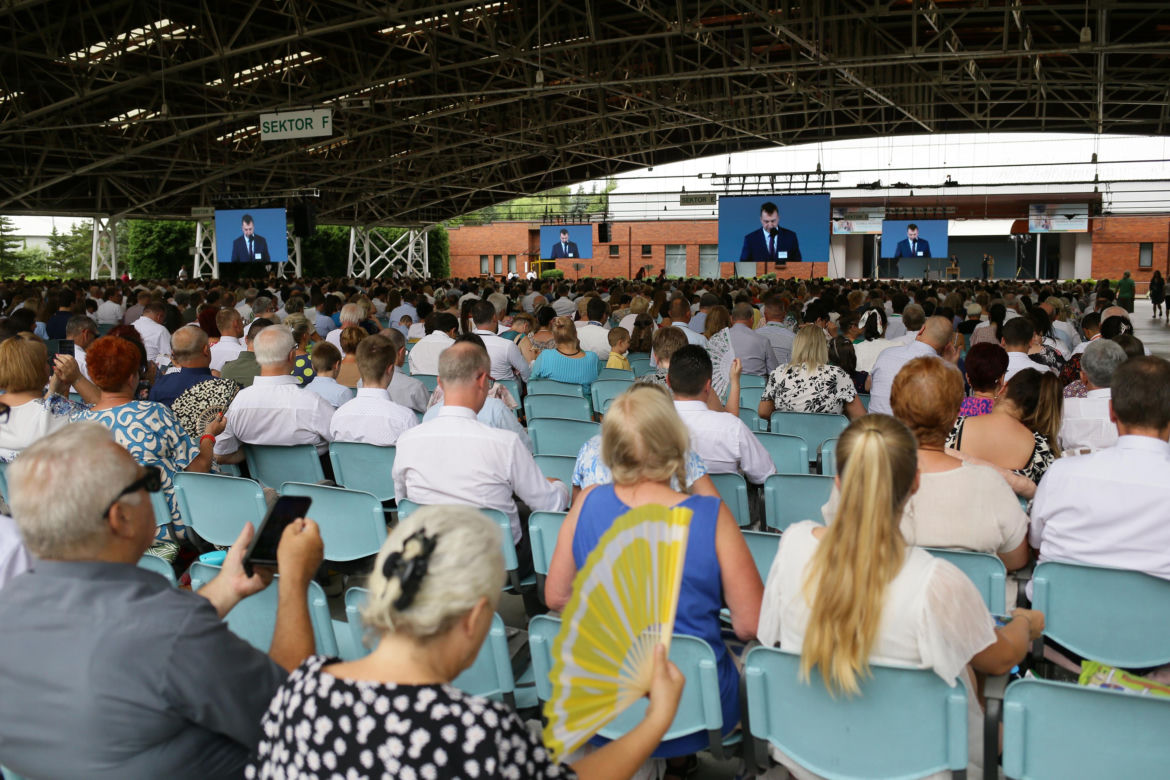 Kongres Świadków Jehowy 2024. W niedzielnych wydarzeniach wzięły udział tłumy