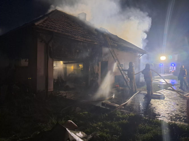 Pożar budynku gospodarczego w Żarczycach Małych
