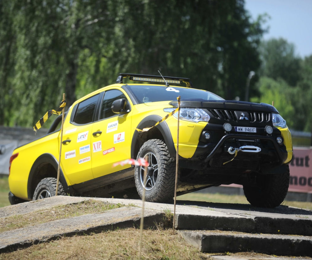  VIP CROSS 2016: polskie gwiazdy w terenówkach Mitsubishi