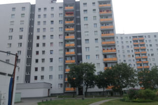 Zielona Góra. Najpierw zabił żonę, potem znaleźli go pod blokiem. „Babcia widziała, jak wyskoczył”