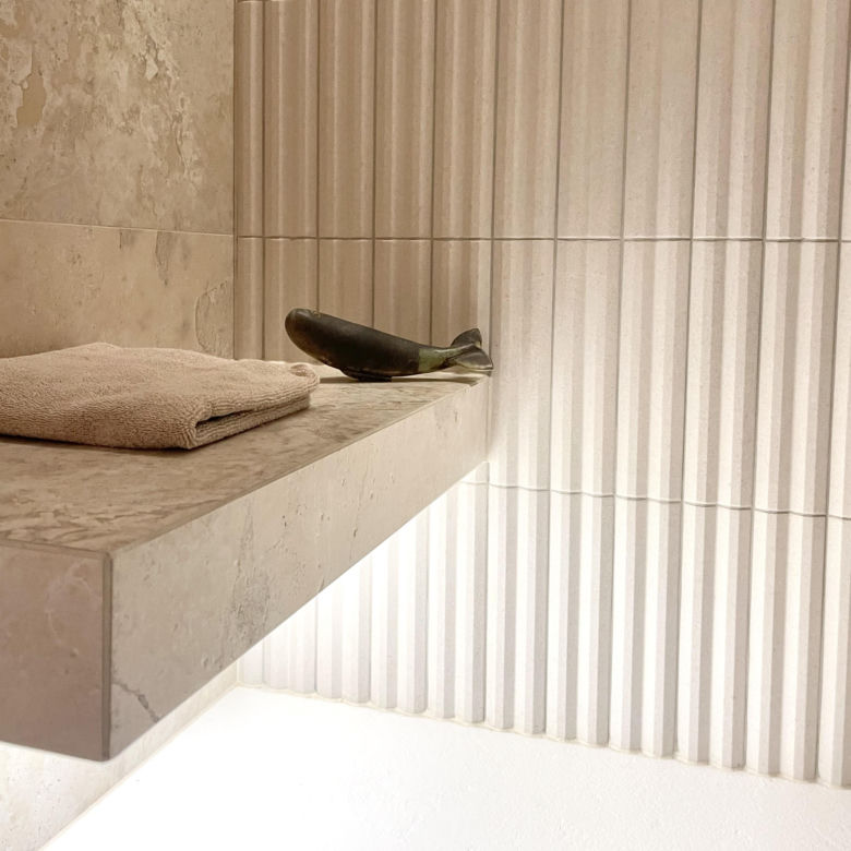 Elegancka łazienka niczym salon kąpielowy. Tutaj poczujesz się jak w SPA