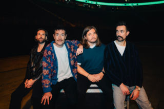 Bastille prezentują porywający singiel „Save My Soul”