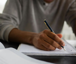 Nakręcaj zmianę znów na Uniwersytecie. Studenci rozmawiali o uzależnieniach