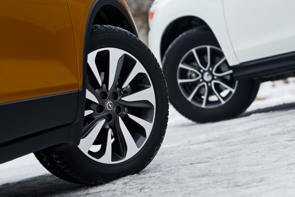 Mitsubishi ASX 1.6 MIVEC 2WD Invite vs. Opel Mokka X 1.6 CDTi 136 KM 4x4 Elite