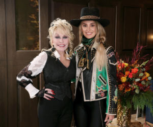 Dolly Parton i Lainey Wilson