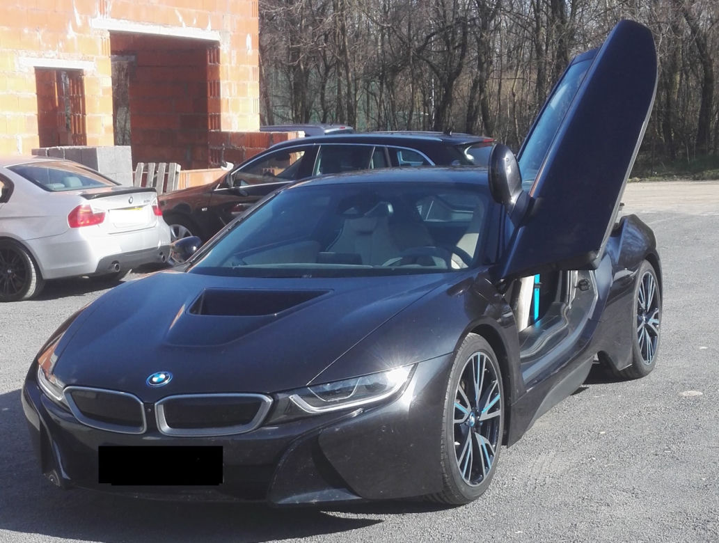 Luksusowe BMW ZNIKNĘŁO z ulic Poznania! To była kradzież w biały dzień 