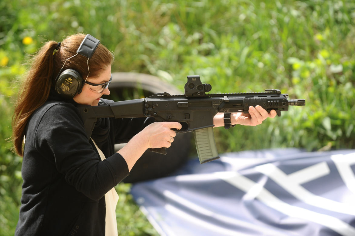 #uczymysiestrzelac - ogólnopolska akcja Fabryki Broni w Radomiu