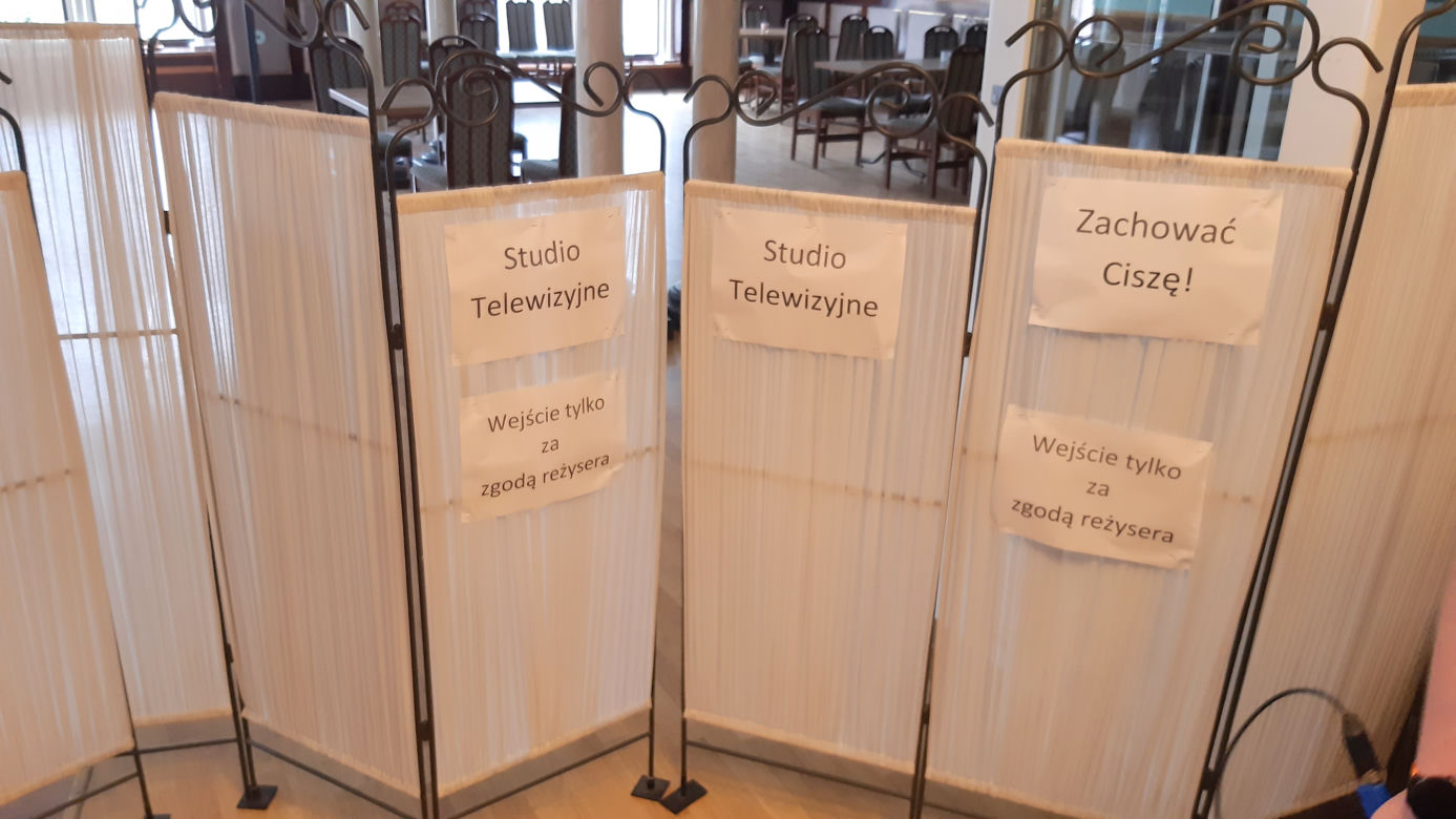 Restauracja zamieniła się w studio telewizyjne