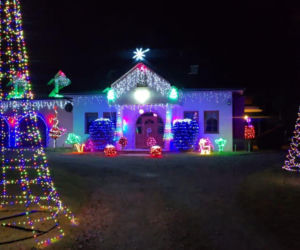 Magia Świąt w Świętokrzyskiem. Gdzie szukać najpiękniej oświetlonych domów? Rzepin i gmina Pawłów skradły show!