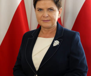 Najlepsze stylizacje Beaty Szydło