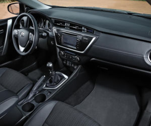 Toyota Auris II generacji
