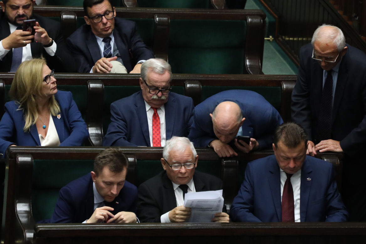 Niech pakują biurka. To już koniec koalicji.