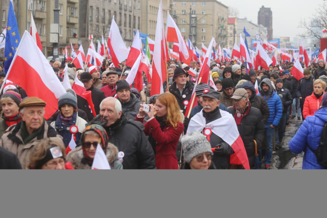 Zrobił biznes na marszu KOD