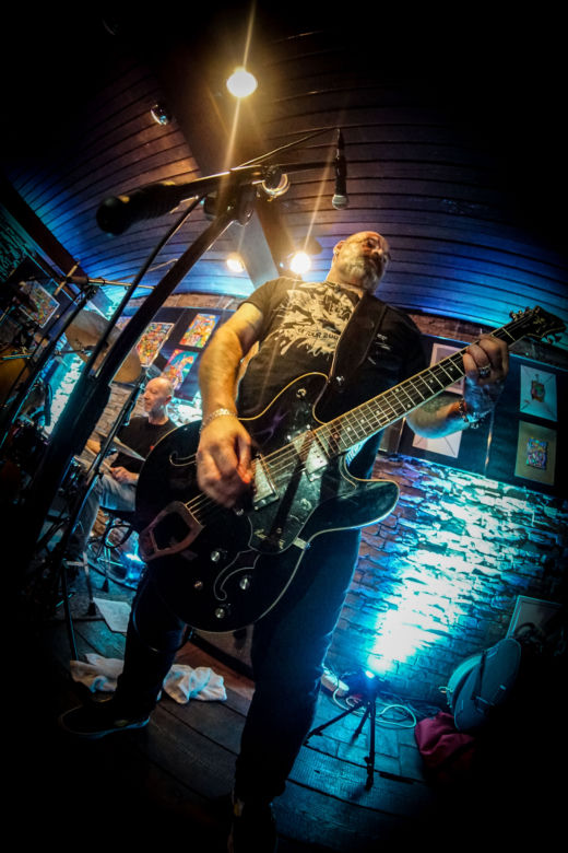 Legendarny zespół Sham 69 rozgrzał Hard Rock Pub Pamelę