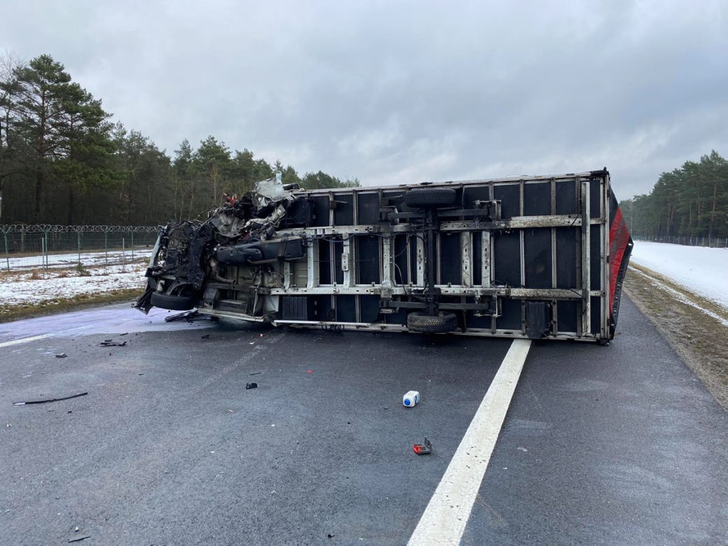 Tragedia na obwodnicy Torunia. Zderzyło się 5 samochodów, jedna osoba nie żyje