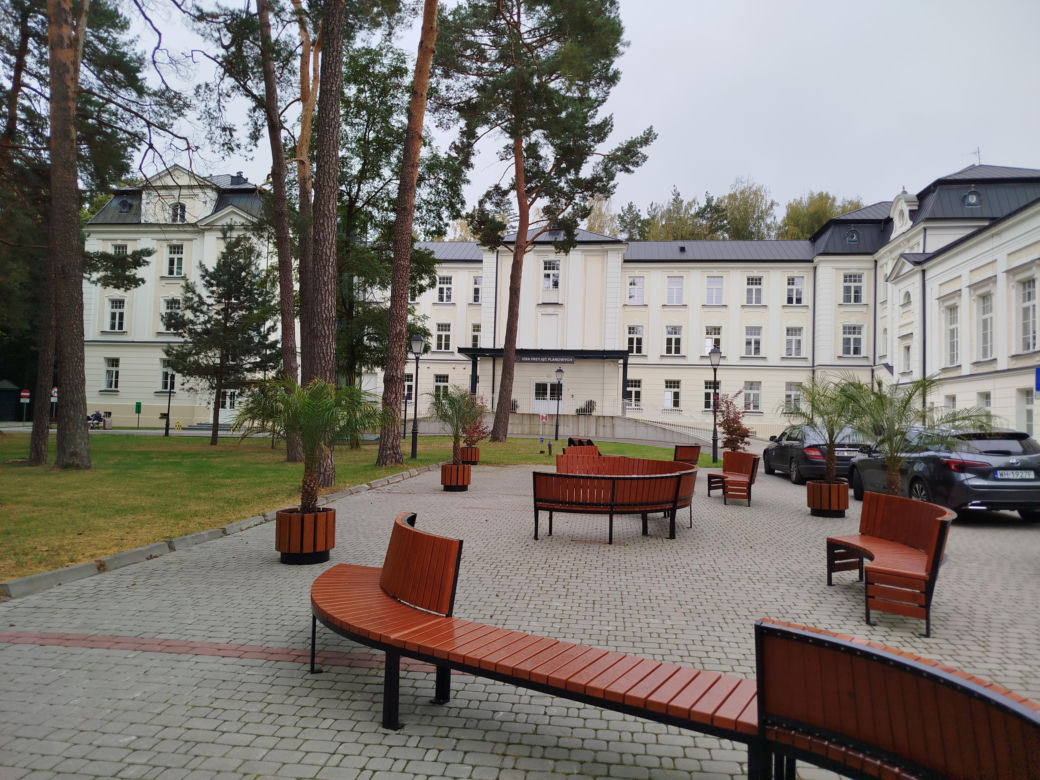 Zabytkowe budynki Lodowni i Kotłowni oraz zespół sanatoryjno-parkowy w Rudce przejdą rewitalizację. Inwestycje będą realizowane do 2028 roku