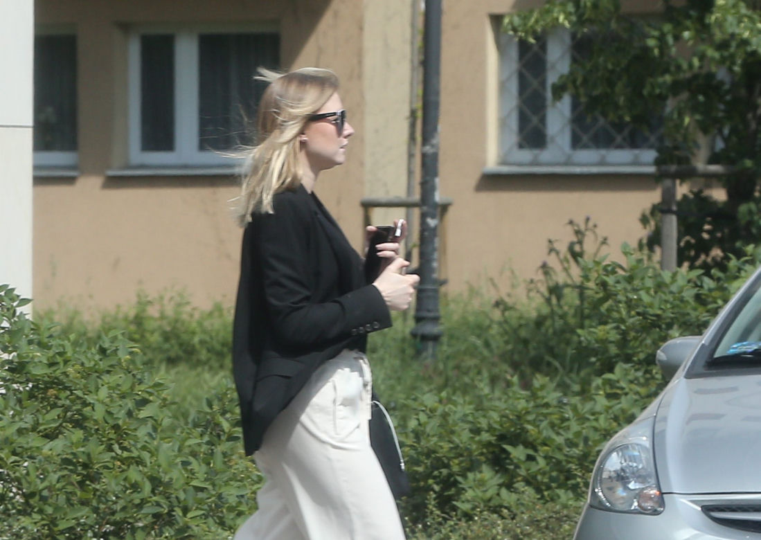 Kinga Duda podróżując limuzyną łamie przepisy 