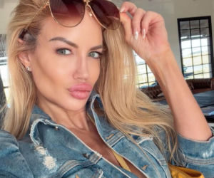 Była pierwszą nieoficjalną Miss Mundialu. Tak wygląda seksowna „matka chrzestna”
