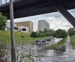 Ulewa uderzyła w Jaworzno i Sosnowiec. Strażacy interweniowali już 50 razy