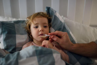 To teraz najczęstsze choroby wśród dzieci. Jedna zaskoczyła również pediatrę