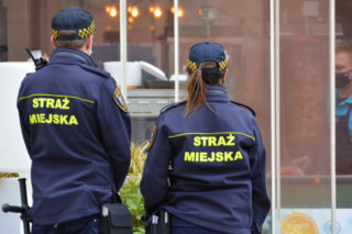 Straż miejska będzie dawać mandaty za wykroczenia skarbowe. Posypią się kary za niewydanie paragonu?