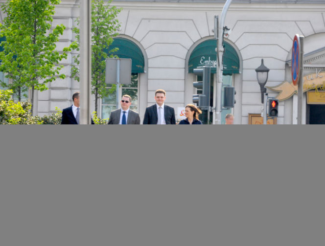 Sejm obraduje, a posłowie poszli na piwo
