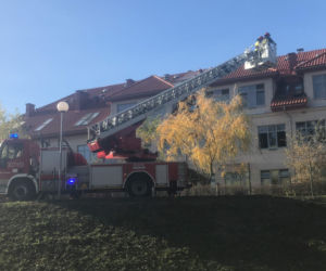 Pożar w szkole podstawowej w Zielonkach.Trwa ewakuacja [ZDJĘCIA]