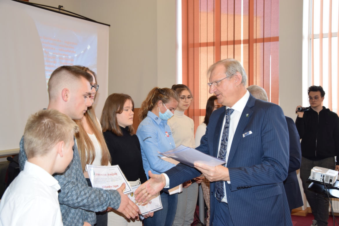 Stypendia i statuetki za osiągnięcia sportowe w gminie Iława