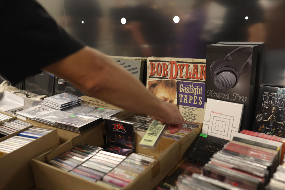 Vinyl Festival 2023 w Chorzowie. Coś dla miłośników winyli i kosmosu 