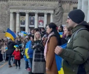 Wojna w Ukrainie. W ramach protestu położyli się na ziemi. Przestańcie obiecywać, zacznijcie działać