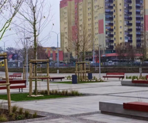 Plac przed Netto Areną po przebudowie