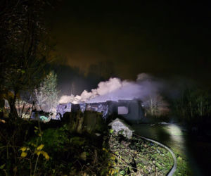 W pożarze zginęła młoda kobieta. Ogień został zaprószony od papierosa