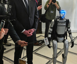 Robot humanoidalny Edward Warchocki w Sejmie
