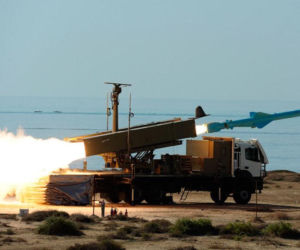Wyrzutnia przeciwokrętowych pocisków manewrujących typu Qader.