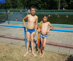 Na basenie dokrytym w Lesznie tłumy