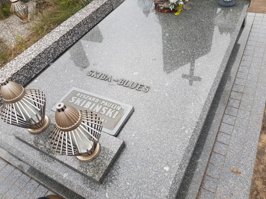 Zrobiliśmy spacer po białostockich nekropoliach. Sprawdź w jakim stanie są nagrobki historycznych postaci [ZDJĘCIA]