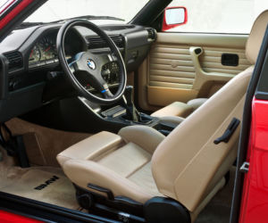 BMW E30 M3 wystawione na sprzedaż za prawie milion złotych