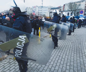 Policyjne interwencje podczas meczu Górnik Zabrze - Legia Warszawa