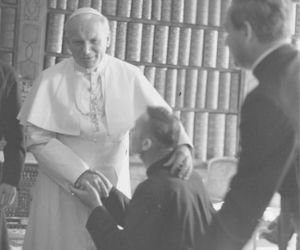 Towarzysze mamy problem !  Miał powiedzieć Edward Gierek, gdy Polak został papieżem