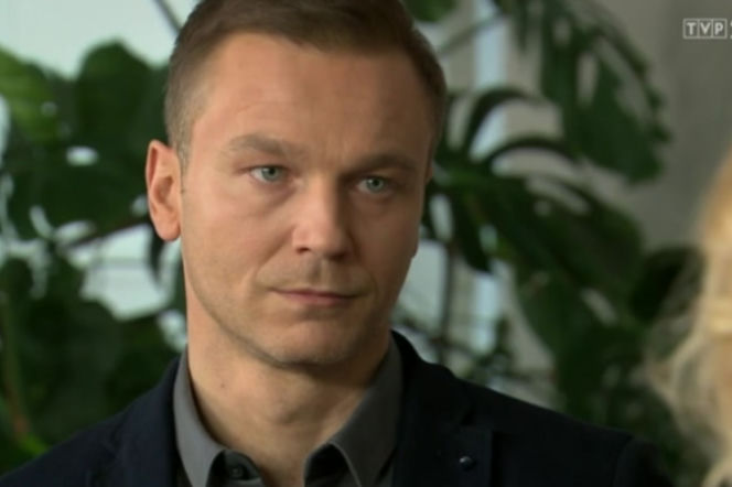 M jak miłość odcinek 1139, Andrzej Budzyński (Krystian Wieczorek)