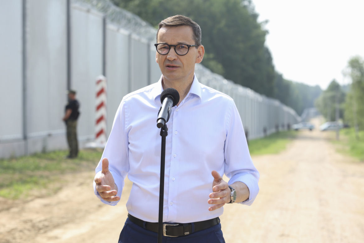 Mateusz Morawiecki "Mur ochroni nas przed inwazją"