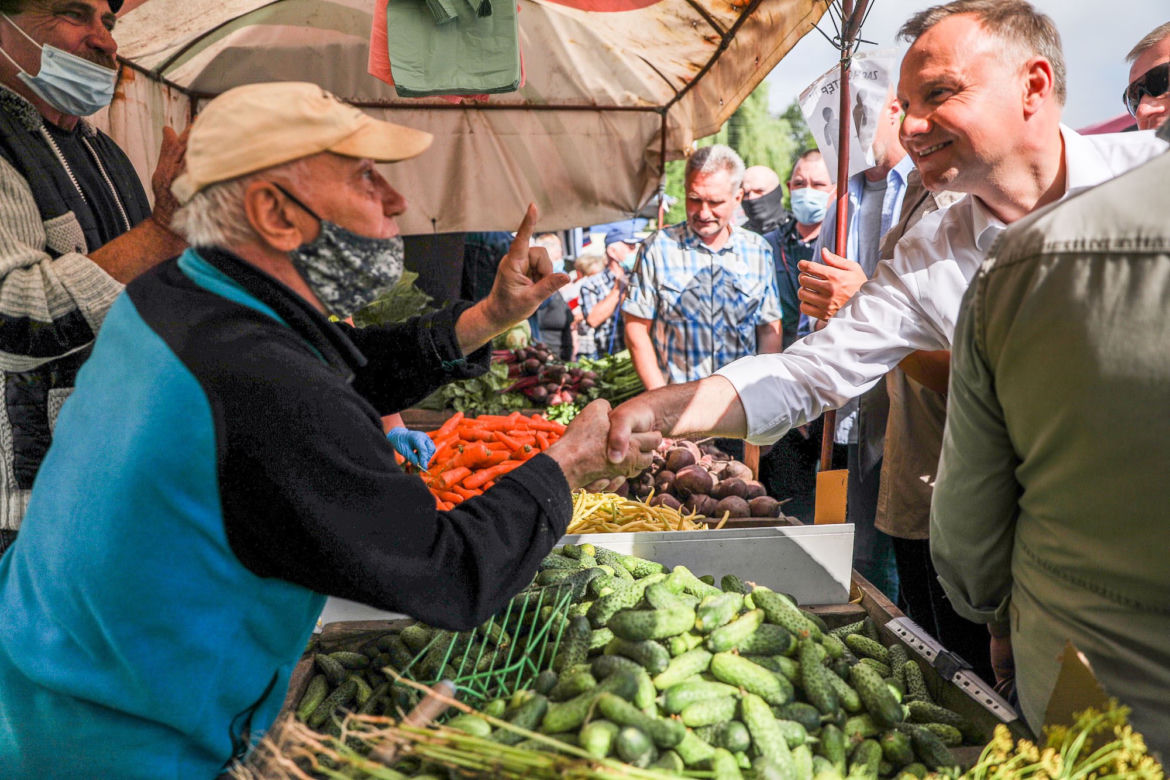 Andrzej Duda w Dąbrowie Górniczej odwiedził miejskie targowisko