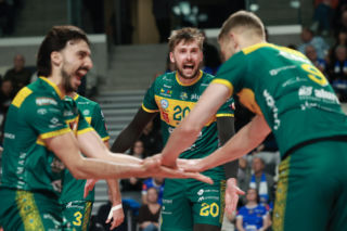 Afera z polskimi siatkarzami! Brazylijczycy zaatakowali w Wigilię. Mateusz Bieniek przeprasza