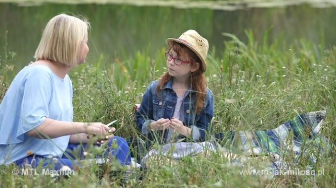 M jak miłość odcinek 1177. Ania (Weronika Wachowska), Marta (Dominika Ostałowska)