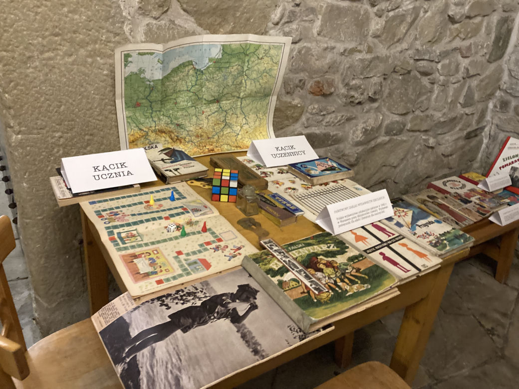 Sądecka Biblioteka Publiczna zaprasza na podróż w czasie do PRL-u