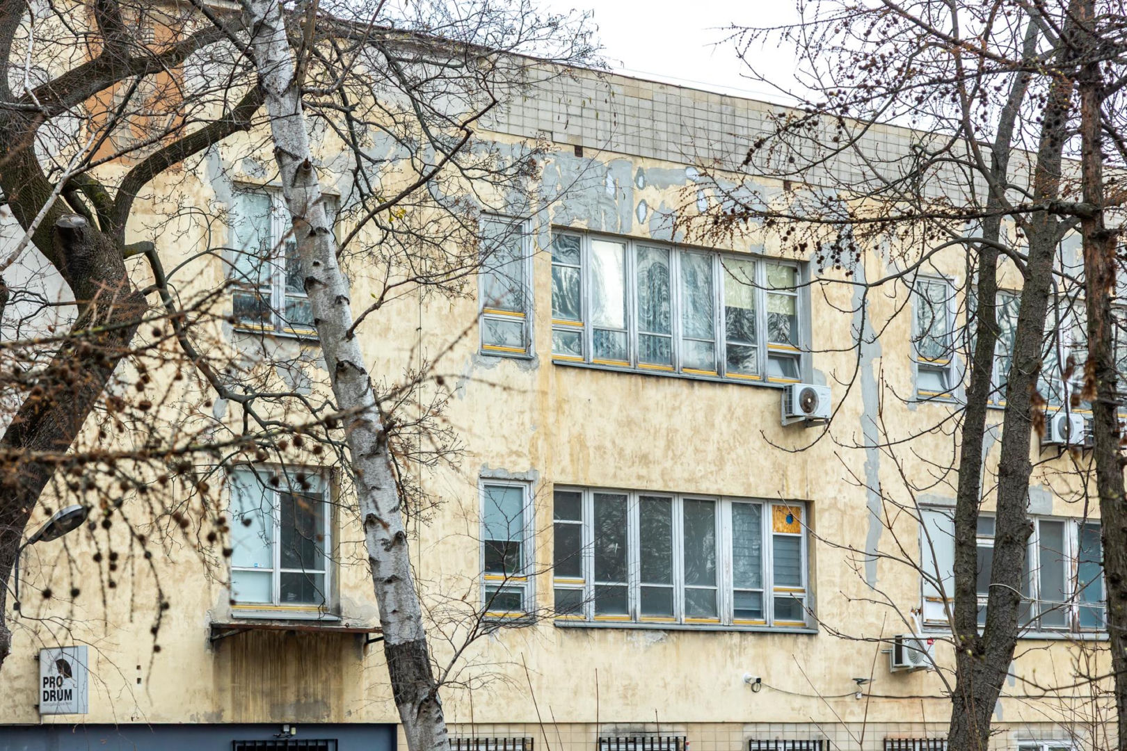 Dawna szkoła powszechna na Słomińskiego 1 w Warszawie