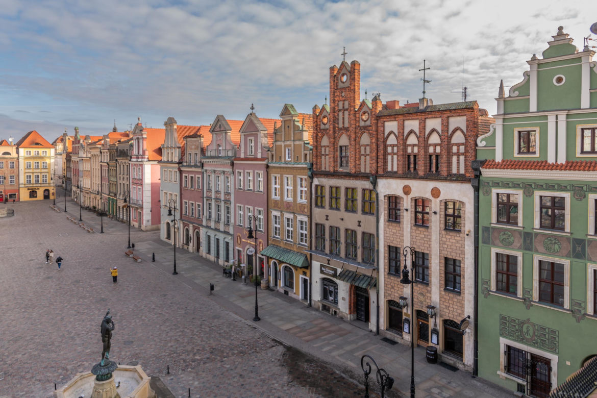 3 miejsce Poznań - Kamienica Wiedeńska (ul. Podgórna 11) z medianą 18 588 zł/m2.