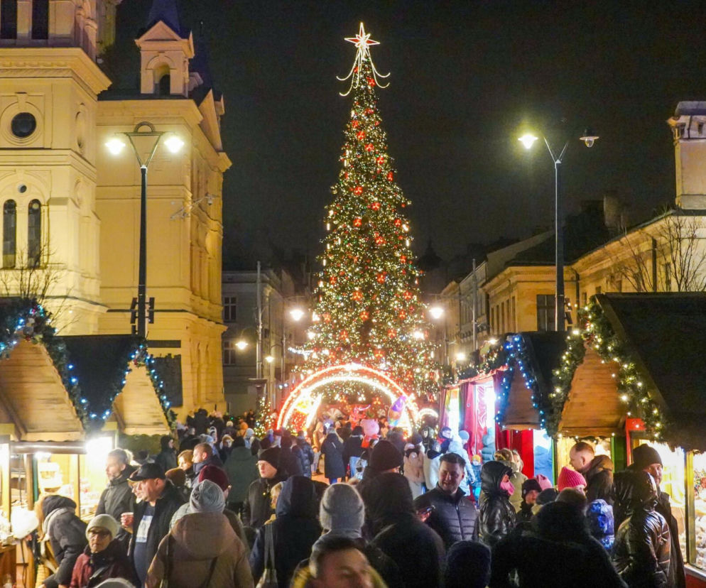 To nie tylko prezenty. Analitycy tłumaczą, na czym polega efekt świąt. Oto konkretne liczby
