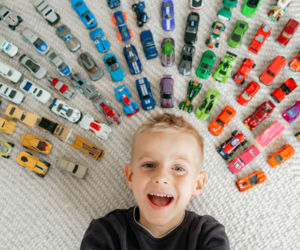 Dziecko układa zabawki w rzędzie? To może być oznaka talentu matematycznego